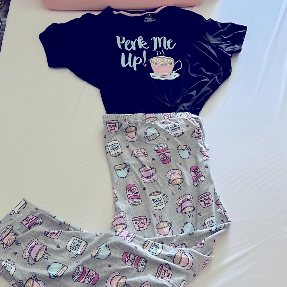 ☕️PERK ME UP PAJAMA SET ☕️